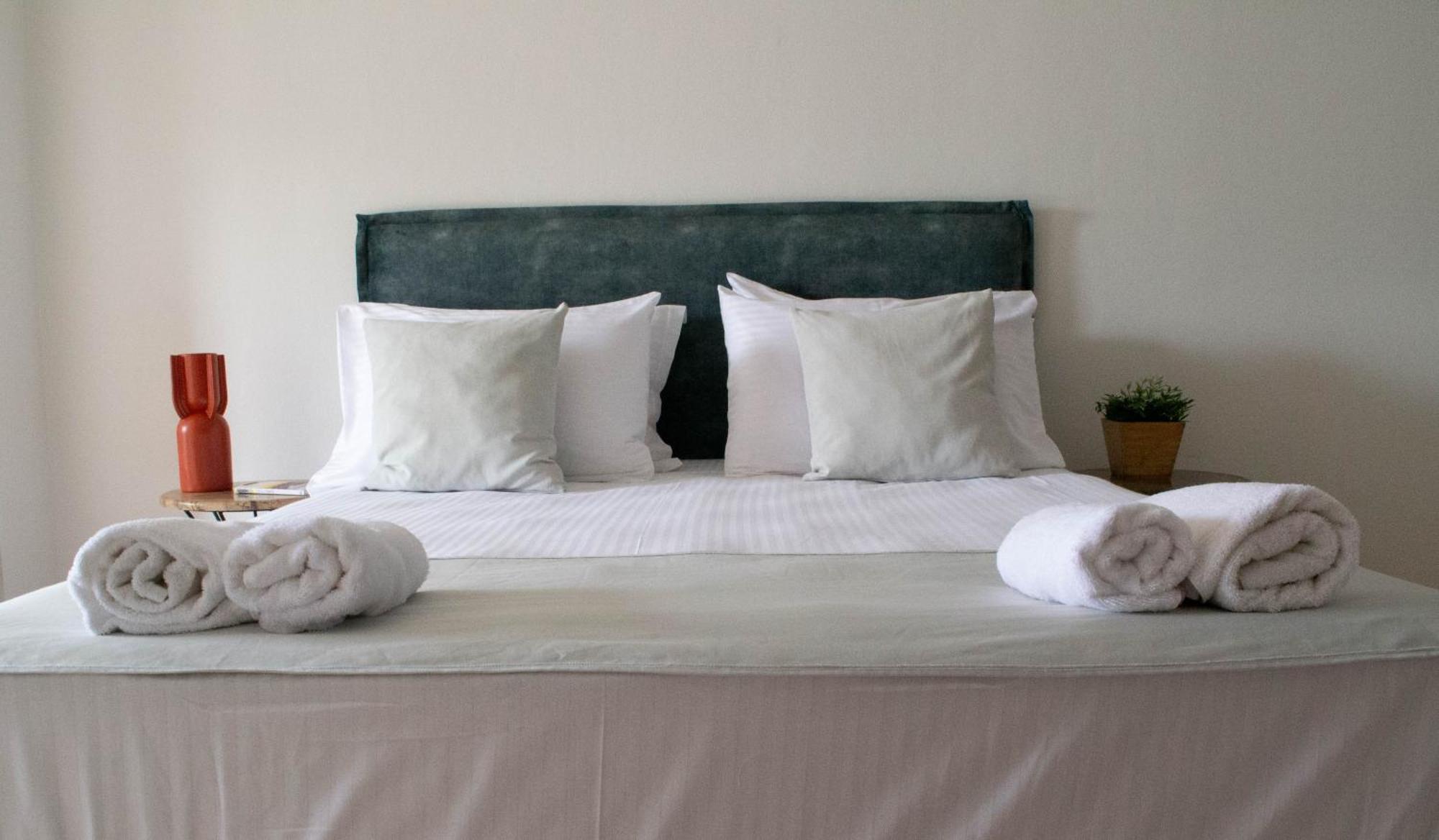 Oniropetra Luxury Suites Armakha Екстериор снимка